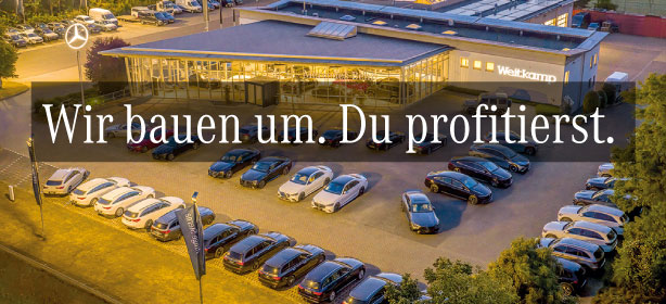 Nachtansicht Verkaufsgelände und Showroom Autohaus Weitkamp
